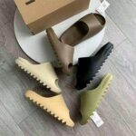 Yeezy Slides Pallets