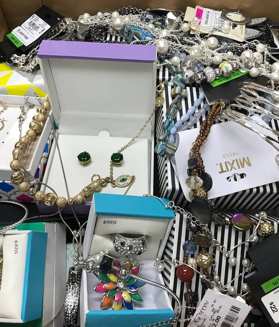 Brand New Jewelry Pallet